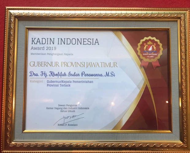 Kadin Award 2019 Khofifah Raih Penghargaan Gubernur Terbaik Wilayah Tengah Dinas Komunikasi Dan Informatika Provinsi Jawa Timur