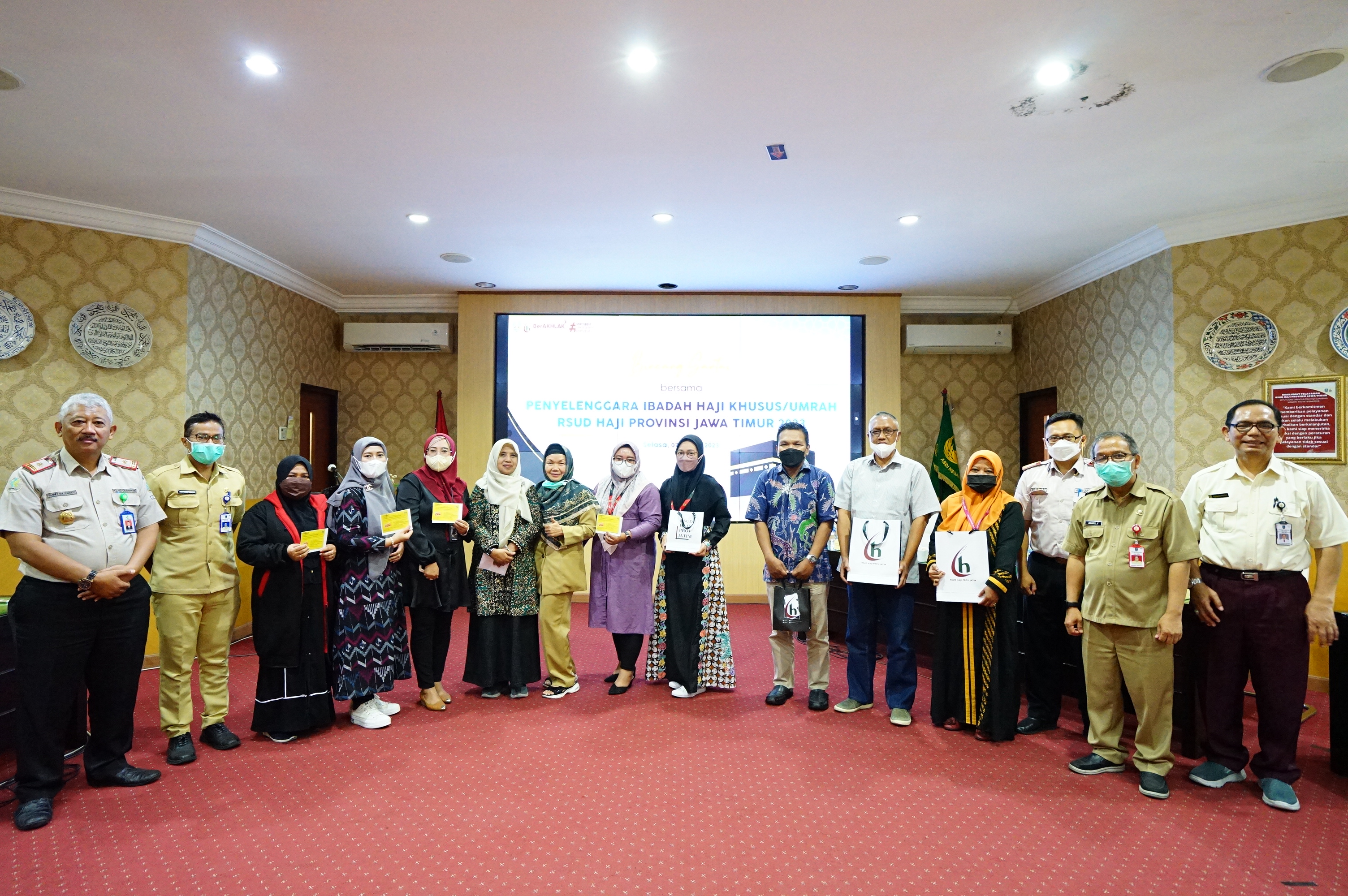 Persiapkan Keberangkatan Calon Jamaah Haji Khusus, RSUD Haji Provinsi Jatim Gelar Bincang Santai- Dinas Komunikasi dan Informatika Provinsi Jawa Timur