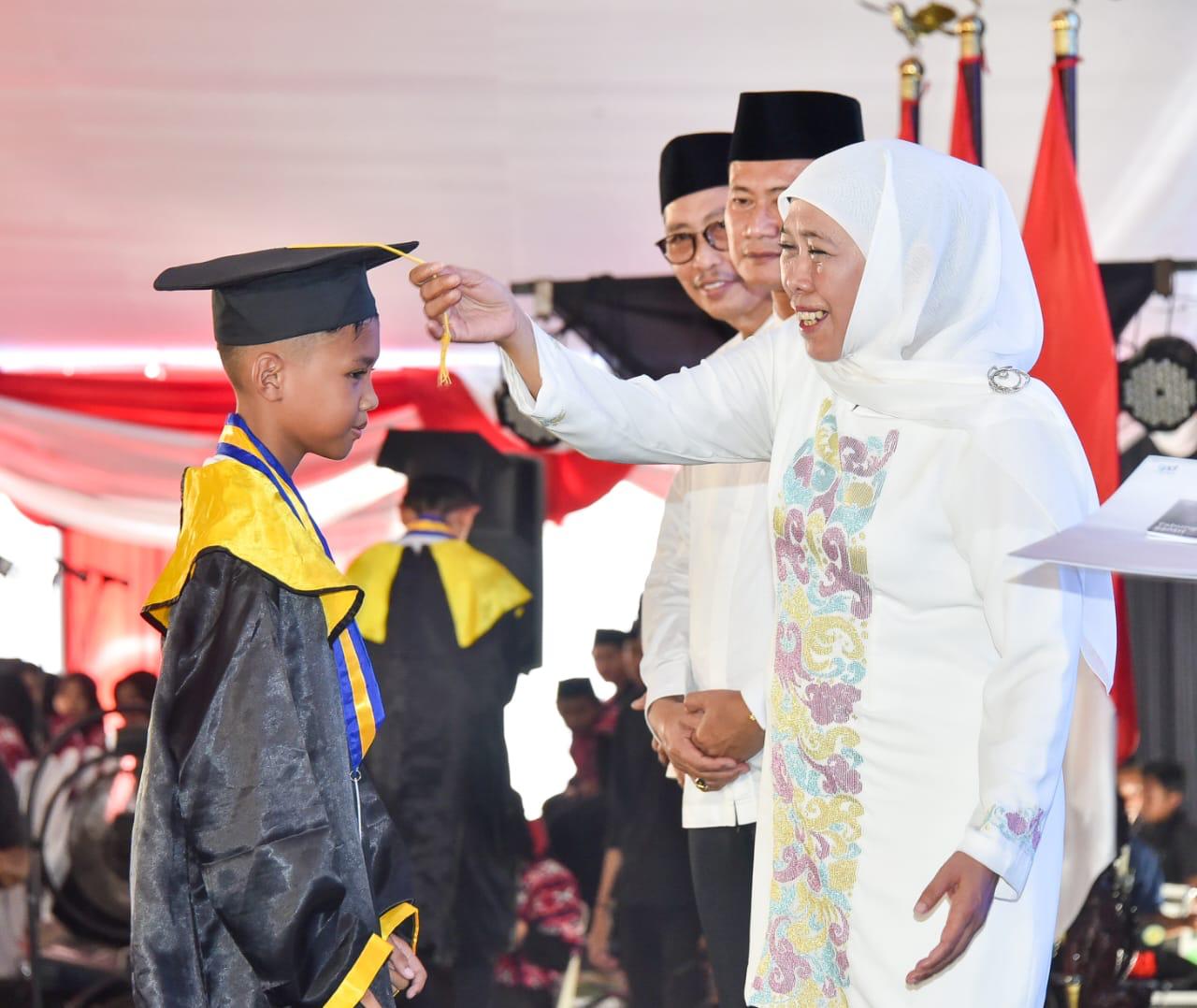 Gubernur Khofifah Dorong Diversifikasi Profesi Kalangan Hafidz dan Hafidzhoh